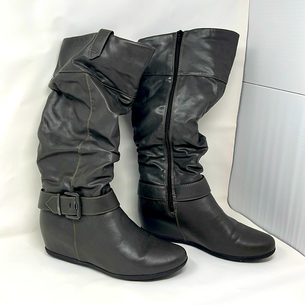 Aldo Borquez  Waterproof Boot w hidden wedge US 9